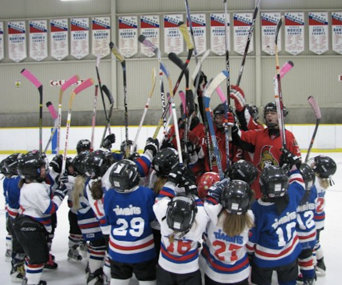 Lady Sens on the ice with JrFUN